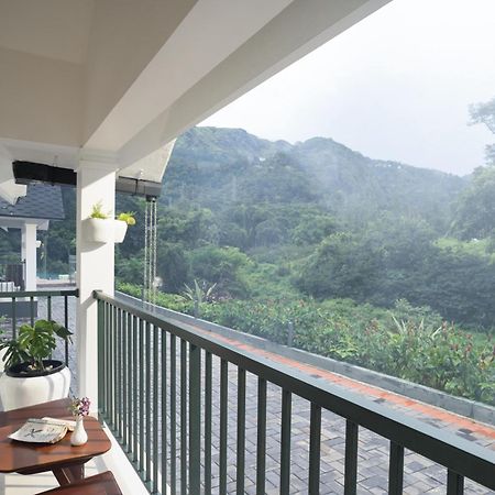 Eden Woods Resorts And Spa Munnar Buitenkant foto