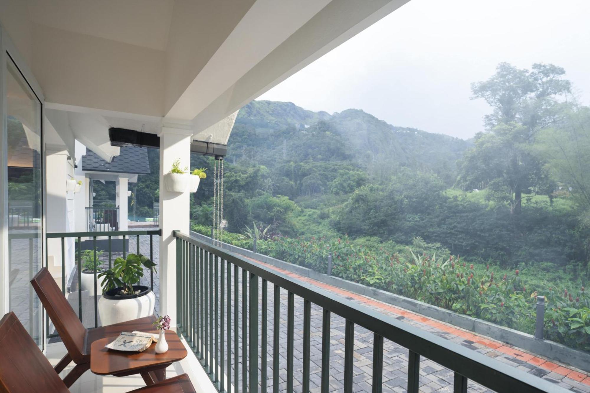 Eden Woods Resorts And Spa Munnar Buitenkant foto